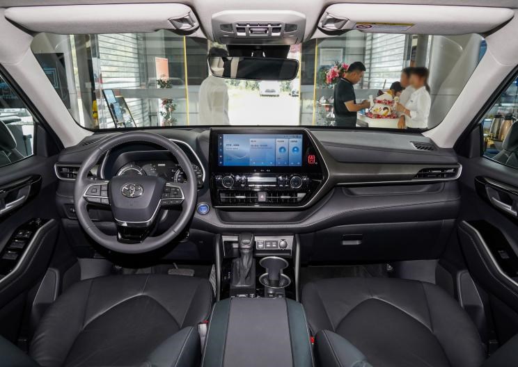  长安,长安CS55PLUS,埃安,AION S,大众,朗逸,奥迪,奥迪A4L,特斯拉,Model Y,Model 3,荣威,鲸,长安UNI-K,MINI,MINI,丰田,汉兰达,宝马,宝马3系,吉利汽车,星越L,日产,轩逸,捷途,捷途X70,星瑞,奔驰,奔驰S级,红旗,红旗HS5,路虎,发现,思皓,思皓X8,雷克萨斯,雷克萨斯NX,广汽传祺,传祺GA8,传祺GA4,传祺GA6,凯迪拉克,凯迪拉克CT5,五菱汽车,宏光MINIEV,本田,思域,奥迪A3,奔驰C级,影豹,比亚迪,汉,奇瑞,瑞虎8,瑞虎8 PLUS,奔驰E级