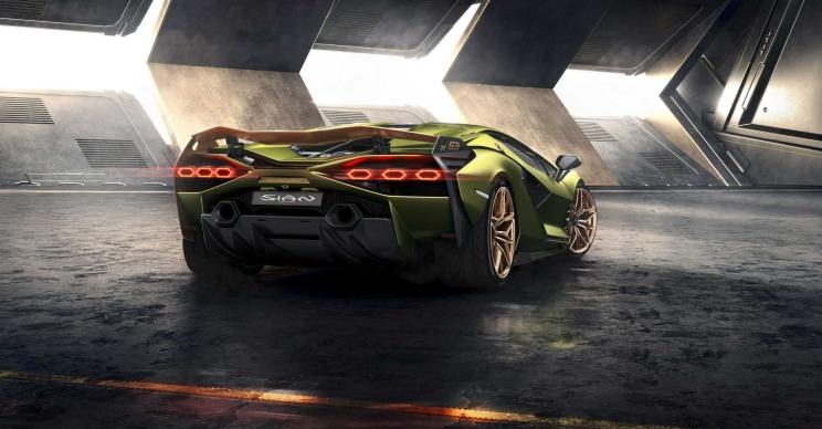  兰博基尼,Aventador