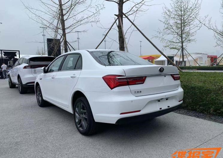  比亚迪,比亚迪V3,比亚迪e6,比亚迪e3,比亚迪D1,元新能源,比亚迪e9,宋MAX新能源,元Pro,比亚迪e2,驱逐舰05,海鸥,护卫舰07,海豹,元PLUS,海豚,唐新能源,宋Pro新能源,汉,宋PLUS新能源,秦PLUS新能源