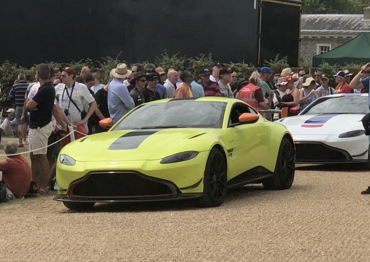  阿斯顿·马丁,V8 Vantage