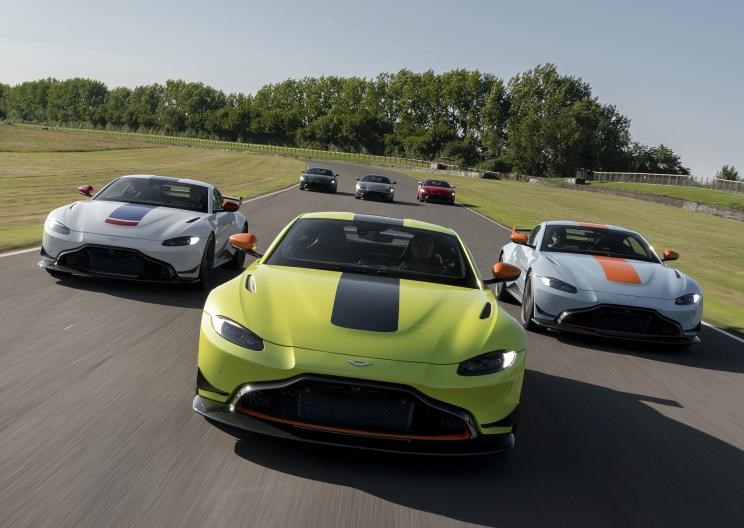  阿斯顿·马丁,V8 Vantage