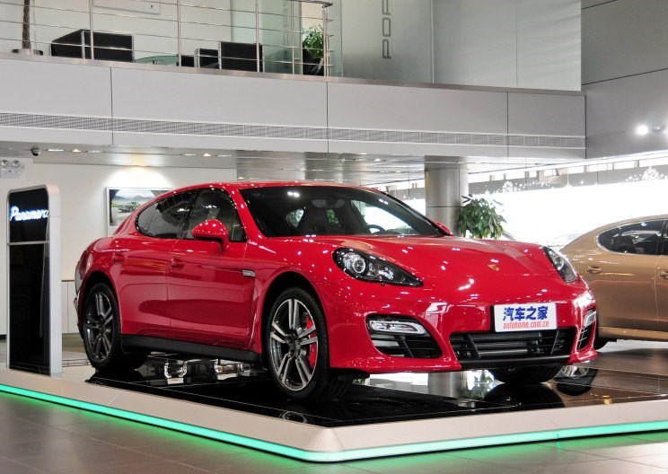  保时捷,Panamera