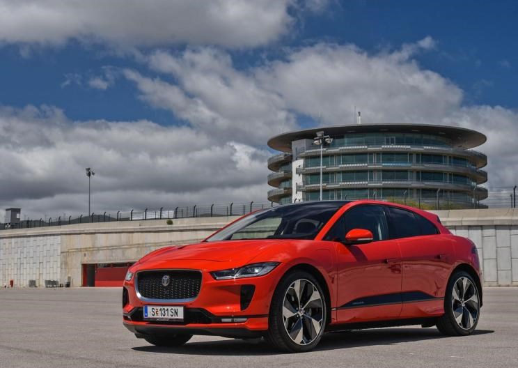  特斯拉,Model X,Model S,Model 3,Model Y,奥迪,奥迪A6L,奥迪Q5L,奥迪A4L,奥迪A5,奥迪Q3,奥迪A6,奥迪A8,奥迪A3,奥迪Q6,奥迪A7L,奥迪Q7,奥迪Q3 Sportback,奥迪R8,奥迪S4,奥迪A4(进口),奥迪Q8,奥迪A6L 插电混动,奥迪RS 7,奥迪Q2L,奥迪A7,路虎,揽胜,卫士 插电混动,揽胜运动版 插电混动,发现运动版 插电混动,揽胜 插电混动,揽胜极光 插电混动,发现,揽胜运动版,揽胜星脉,发现运动版,揽胜极光,卫士,大众,途岳,途观L,宝来,迈腾,帕萨特,速腾,途铠,探歌,途锐,探影,Polo,探岳,高尔夫,一汽-大众CC,途昂,揽巡,桑塔纳,凌渡,揽境,朗逸,现代,伊兰特,创虎,泓图,伊兰特(进口),盛图,IONIQ(艾尼氪)6,Nexo,MUFASA,名图 纯电动,现代ix25,悦纳,名图,帕里斯帝,索纳塔,库斯途,胜达,悦动,现代ix35,LAFESTA 菲斯塔,途胜,沃尔沃,沃尔沃C40,沃尔沃S60 RECHARGE,沃尔沃XC40 RECHARGE,沃尔沃V90,沃尔沃XC90 RECHARGE,沃尔沃S90 RECHARGE,Concept Recharge,沃尔沃C40(进口),沃尔沃EX90,沃尔沃V60,沃尔沃XC60 RECHARGE,沃尔沃XC40,沃尔沃XC90,沃尔沃S60,沃尔沃S90,沃尔沃XC60,捷豹,捷豹F-TYPE,捷豹F-PACE,捷豹XFL,捷豹XEL
