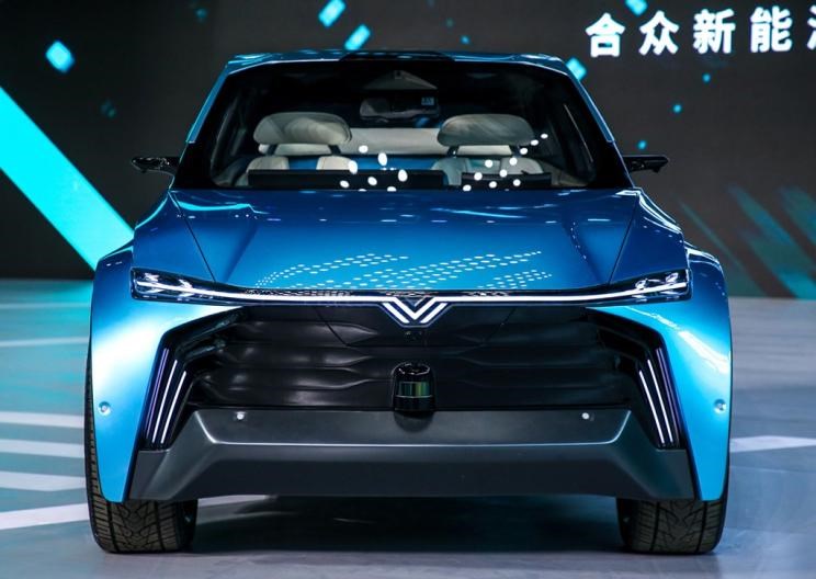  哪吒汽车,哪吒E