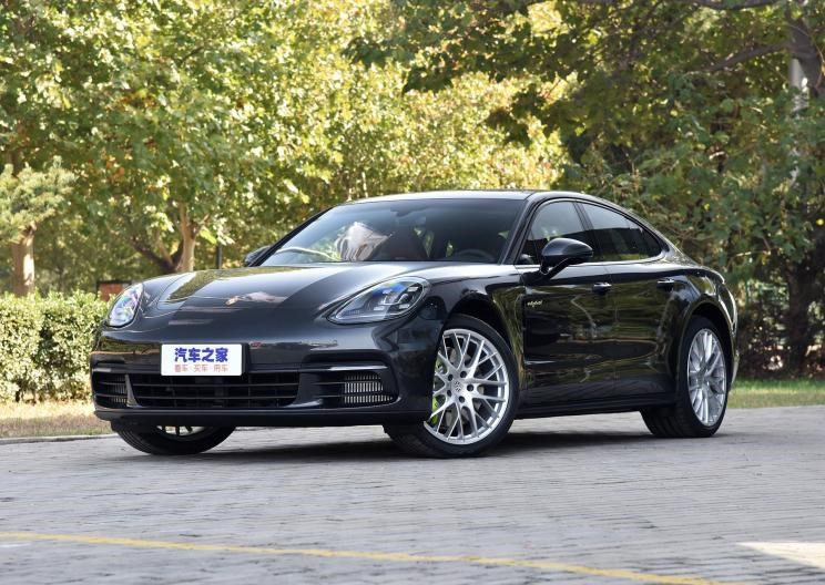  保时捷,Panamera