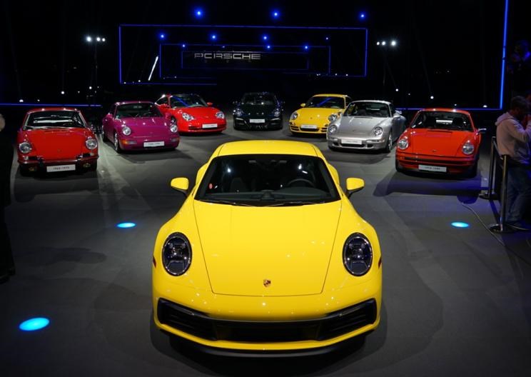 保时捷,Macan,Panamera,Cayenne,路虎,发现,阿斯顿·马丁,V8 Vantage,奥迪,奥迪R8,保时捷911