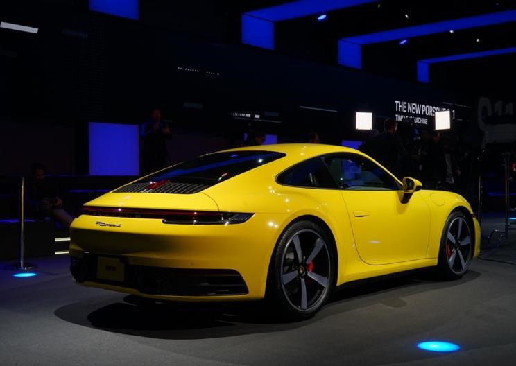  保时捷,Macan,Panamera,Cayenne,路虎,发现,阿斯顿·马丁,V8 Vantage,奥迪,奥迪R8,保时捷911