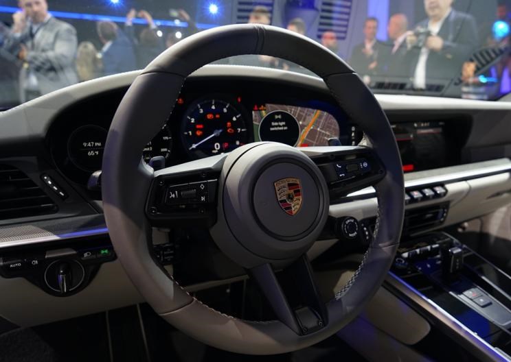  保时捷,Macan,Panamera,Cayenne,路虎,发现,阿斯顿·马丁,V8 Vantage,奥迪,奥迪R8,保时捷911