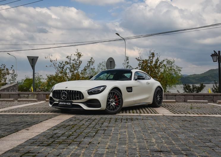  保时捷,Macan,Panamera,Cayenne,路虎,发现,阿斯顿·马丁,V8 Vantage,奥迪,奥迪R8,保时捷911