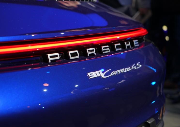  保时捷,Macan,Panamera,Cayenne,路虎,发现,阿斯顿·马丁,V8 Vantage,奥迪,奥迪R8,保时捷911