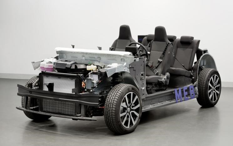  福特,撼路者,Mustang,锐界,领裕,Bronco Sport,福特电马,新世代全顺,EVOS,Bronco,途睿欧,领界,全顺,福睿斯,福特F-150,锐际,领睿,锐界L,福克斯,探险者,蒙迪欧,奥迪,奥迪A6L,奥迪Q5L,奥迪A4L,奥迪A5,奥迪Q3,奥迪A6,奥迪A8,奥迪A3,奥迪Q6,奥迪A7L,奥迪Q7,奥迪Q3 Sportback,奥迪R8,奥迪S4,奥迪A4(进口),奥迪Q8,奥迪A6L 插电混动,奥迪RS 7,奥迪Q2L,奥迪A7,大众,途岳,途观L,宝来,迈腾,帕萨特,速腾,途铠,探歌,途锐,探影,Polo,探岳,高尔夫,一汽-大众CC,途昂,揽巡,桑塔纳,凌渡,揽境,朗逸,斯柯达,晶锐(进口),柯珞克,柯米克,昕锐,速派,柯迪亚克GT,明锐,柯迪亚克