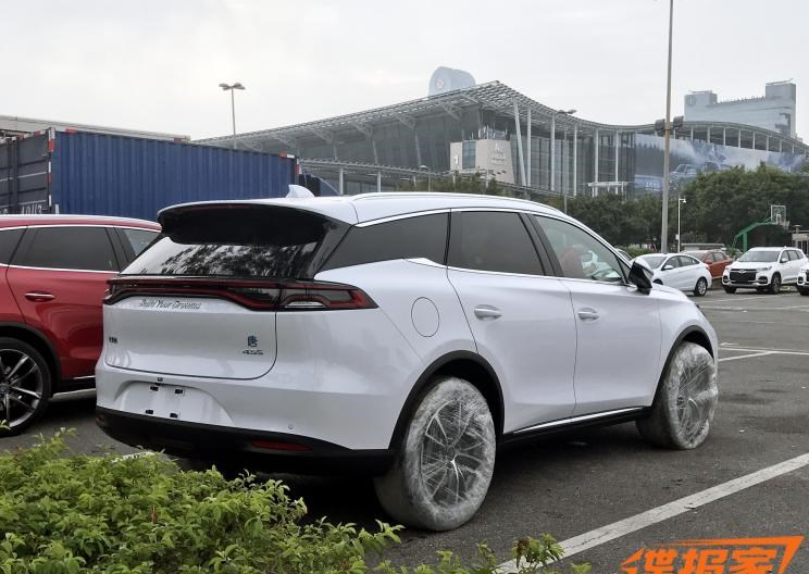  比亚迪,比亚迪V3,比亚迪e6,比亚迪e3,比亚迪D1,元新能源,比亚迪e9,宋MAX新能源,元Pro,比亚迪e2,驱逐舰05,海鸥,护卫舰07,海豹,元PLUS,海豚,唐新能源,宋Pro新能源,汉,宋PLUS新能源,秦PLUS新能源