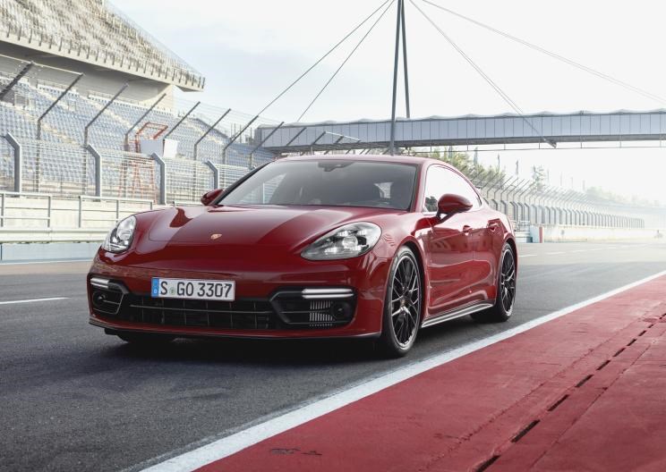  保时捷,Panamera