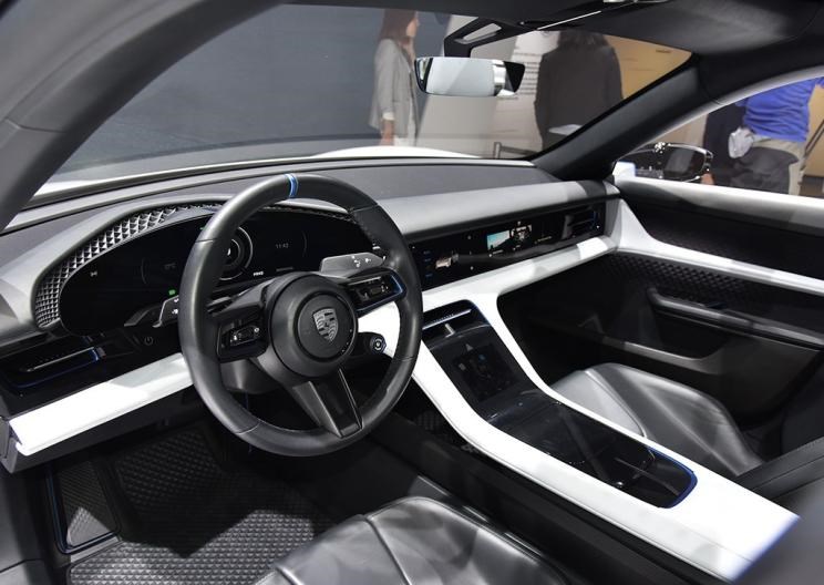  保时捷,Macan,特斯拉,Model X,Taycan,Panamera