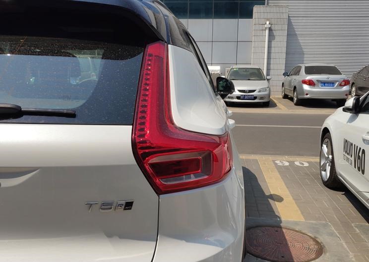  沃尔沃,沃尔沃XC40