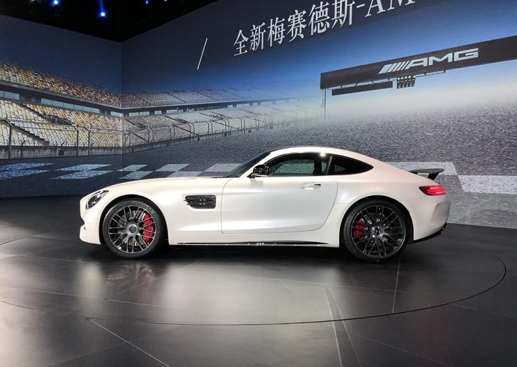  捷豹,捷豹F-TYPE,阿斯顿·马丁,V8 Vantage,保时捷,保时捷911
