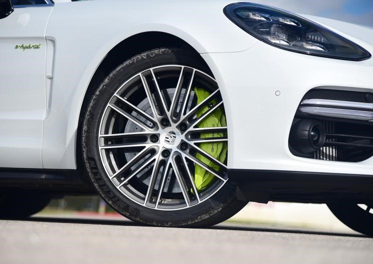  保时捷,Panamera