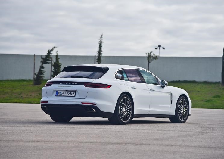  保时捷,Panamera