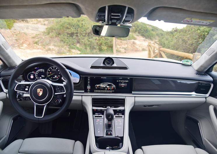  保时捷,Panamera