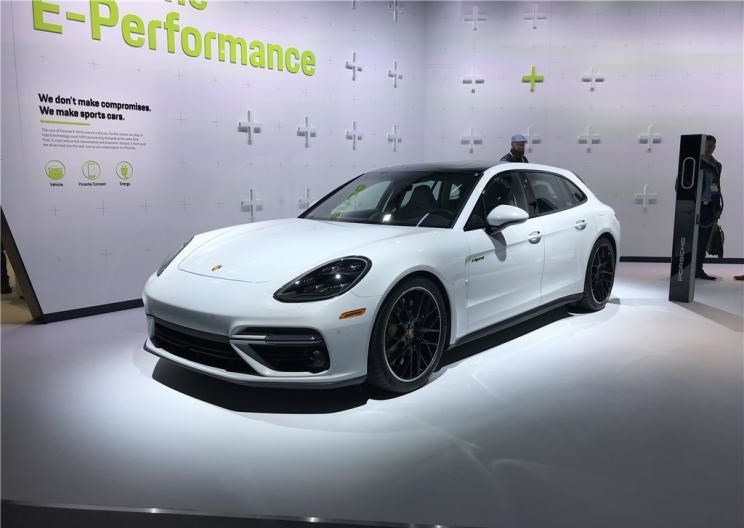  保时捷,Panamera
