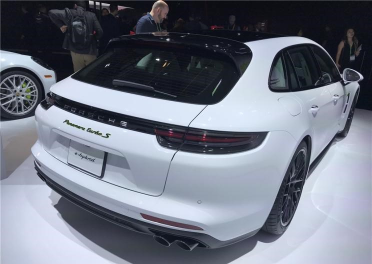  保时捷,Panamera