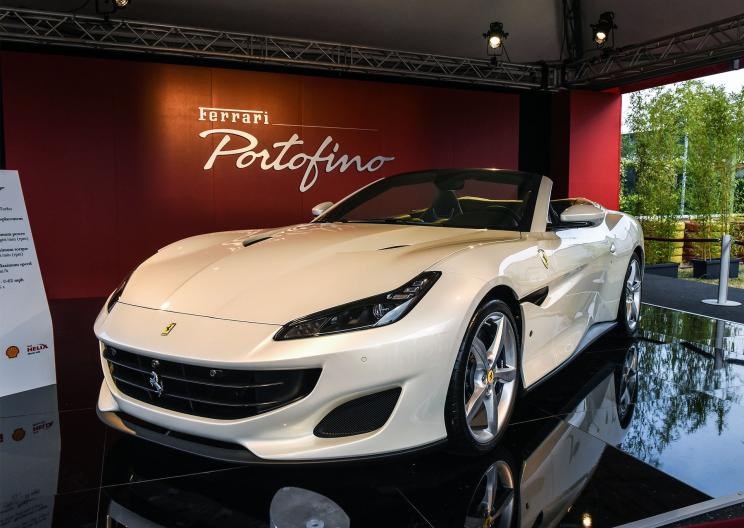  阿斯顿·马丁,阿斯顿·马丁DB11,法拉利,Portofino,宾利,欧陆