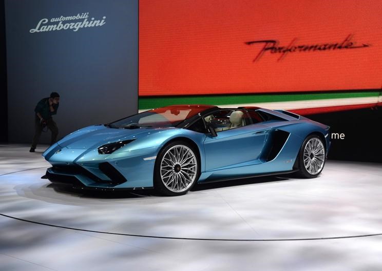  兰博基尼,Aventador