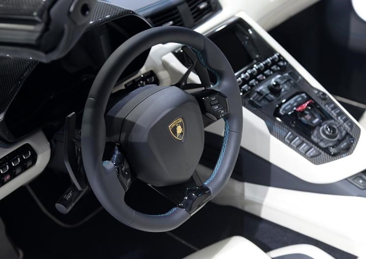  兰博基尼,Aventador