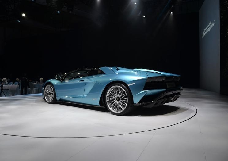  兰博基尼,Aventador
