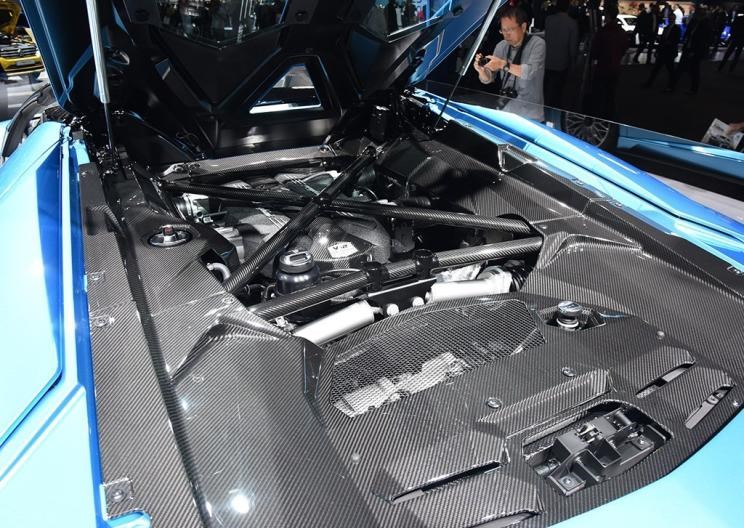  兰博基尼,Aventador