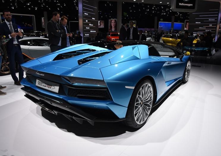  兰博基尼,Aventador