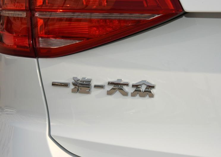 奥迪,奥迪A6L,奥迪Q5L,奥迪A4L,奥迪A5,奥迪Q3,奥迪A6,奥迪A8,奥迪A3,奥迪Q6,奥迪A7L,奥迪Q7,奥迪Q3 Sportback,奥迪R8,奥迪S4,奥迪A4(进口),奥迪Q8,奥迪A6L 插电混动,奥迪RS 7,奥迪Q2L,奥迪A7,大众,途岳,途观L,宝来,迈腾,帕萨特,速腾,途铠,探歌,途锐,探影,Polo,探岳,高尔夫,一汽-大众CC,途昂,揽巡,桑塔纳,凌渡,揽境,朗逸,一汽,森雅R8,一汽蓝舰H6,森雅鸿雁