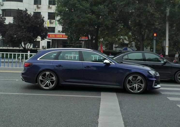  奥迪,奥迪A6L,奥迪Q5L,奥迪A4L,奥迪A5,奥迪Q3,奥迪A6,奥迪A8,奥迪A3,奥迪Q6,奥迪A7L,奥迪Q7,奥迪Q3 Sportback,奥迪R8,奥迪S4,奥迪A4(进口),奥迪Q8,奥迪A6L 插电混动,奥迪RS 7,奥迪Q2L,奥迪A7