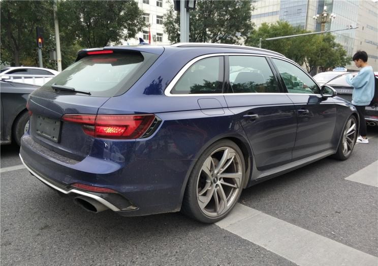  奥迪,奥迪A6L,奥迪Q5L,奥迪A4L,奥迪A5,奥迪Q3,奥迪A6,奥迪A8,奥迪A3,奥迪Q6,奥迪A7L,奥迪Q7,奥迪Q3 Sportback,奥迪R8,奥迪S4,奥迪A4(进口),奥迪Q8,奥迪A6L 插电混动,奥迪RS 7,奥迪Q2L,奥迪A7