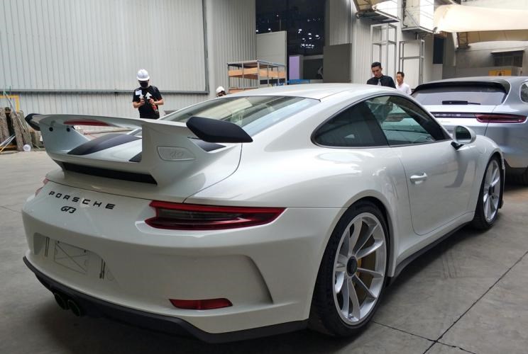  保时捷,Mission R,Cayenne E-Hybrid,Panamera E-Hybrid,Taycan,保时捷911,保时捷718,Cayenne,Macan,Panamera