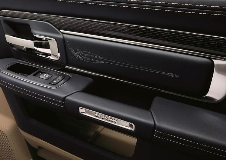  RAM,RAM Trucks