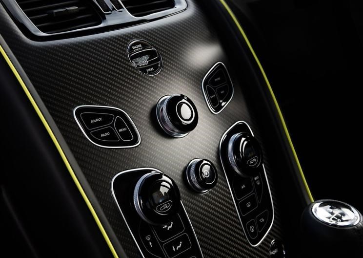  阿斯顿·马丁,V8 Vantage
