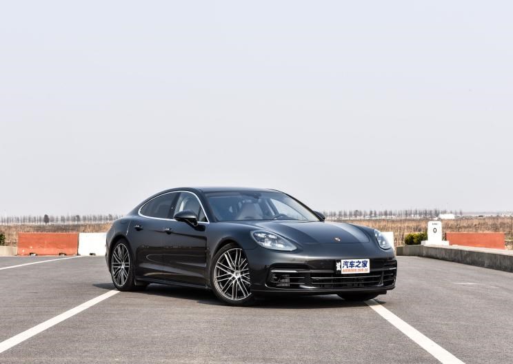  保时捷,Panamera