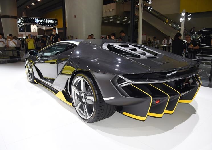  兰博基尼,Aventador