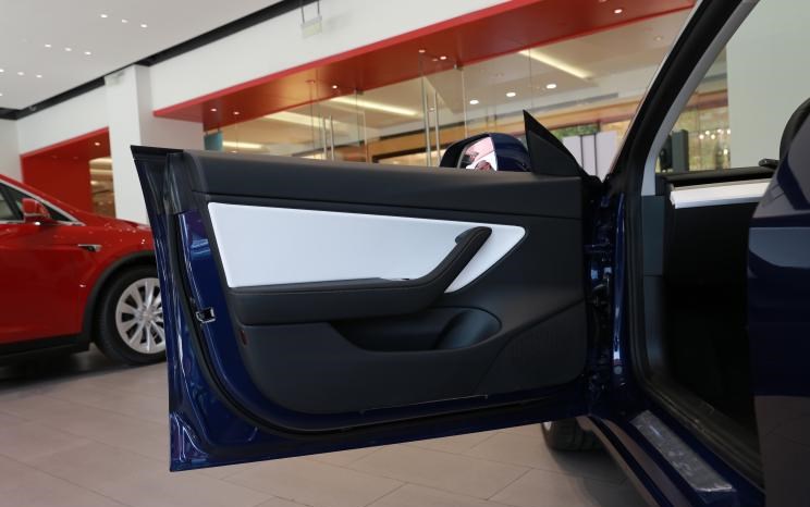  特斯拉,Model Y,Model 3,路虎,发现
