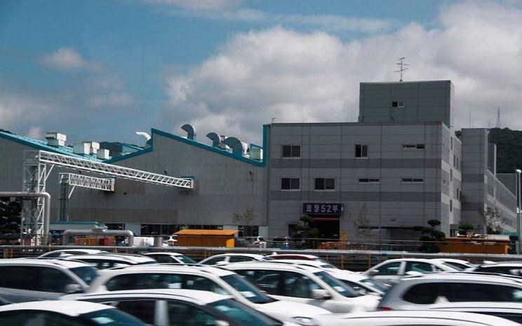  宝马,宝马5系,宝马6系GT,宝马X3(进口),宝马iX3,宝马X4,宝马Z4,宝马5系 插电混动,宝马X2,宝马X6,宝马X7,宝马i3,宝马4系,宝马5系(进口),宝马2系,宝马1系,宝马7系,宝马X3,宝马X5,宝马X1,宝马3系,现代,伊兰特,创虎,泓图,伊兰特(进口),盛图,IONIQ(艾尼氪)6,Nexo,MUFASA,名图 纯电动,现代ix25,悦纳,名图,帕里斯帝,索纳塔,库斯途,胜达,悦动,现代ix35,LAFESTA 菲斯塔,途胜
