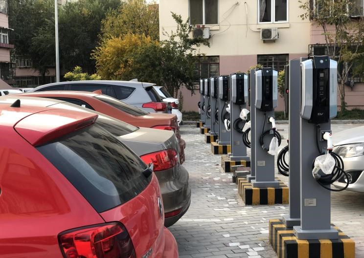  特斯拉,Model X,Model S,Model 3,Model Y,比亚迪,比亚迪V3,比亚迪e6,比亚迪e3,比亚迪D1,元新能源,比亚迪e9,宋MAX新能源,元Pro,比亚迪e2,驱逐舰05,海鸥,护卫舰07,海豹,元PLUS,海豚,唐新能源,宋Pro新能源,汉,宋PLUS新能源,秦PLUS新能源,蔚来,蔚来ES5,蔚来EC7,蔚来ES7,蔚来ET7,蔚来EC6,蔚来ES8,蔚来ES6,蔚来ET5