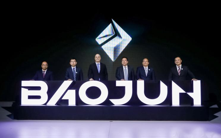  五菱汽车,五菱宏光PLUS