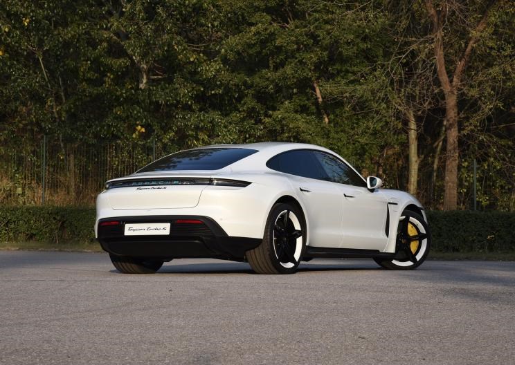  保时捷,Mission R,Cayenne E-Hybrid,Panamera E-Hybrid,Taycan,保时捷911,保时捷718,Cayenne,Macan,Panamera