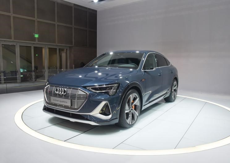  奥迪,奥迪A6L,奥迪Q5L,奥迪A4L,奥迪A5,奥迪Q3,奥迪A6,奥迪A8,奥迪A3,奥迪Q6,奥迪A7L,奥迪Q7,奥迪Q3 Sportback,奥迪R8,奥迪S4,奥迪A4(进口),奥迪Q8,奥迪A6L 插电混动,奥迪RS 7,奥迪Q2L,奥迪A7