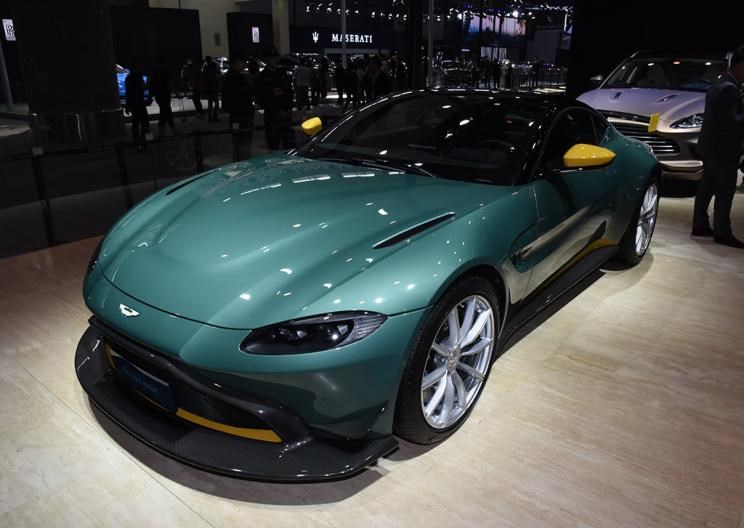  阿斯顿·马丁,V8 Vantage