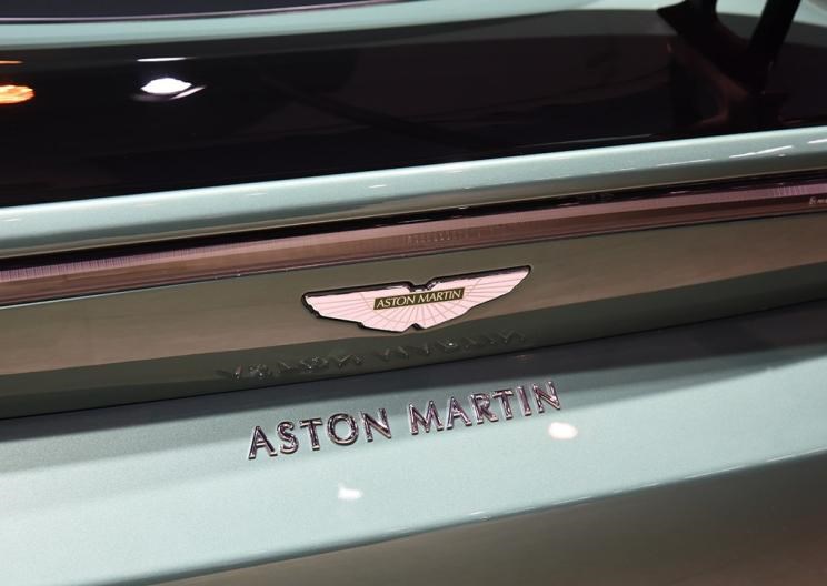  阿斯顿·马丁,V8 Vantage