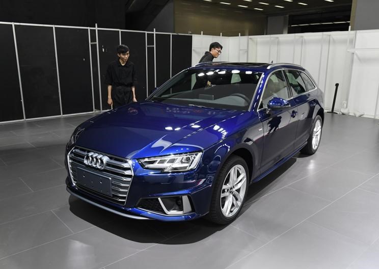  奥迪,奥迪A6L,奥迪Q5L,奥迪A4L,奥迪A5,奥迪Q3,奥迪A6,奥迪A8,奥迪A3,奥迪Q6,奥迪A7L,奥迪Q7,奥迪Q3 Sportback,奥迪R8,奥迪S4,奥迪A4(进口),奥迪Q8,奥迪A6L 插电混动,奥迪RS 7,奥迪Q2L,奥迪A7