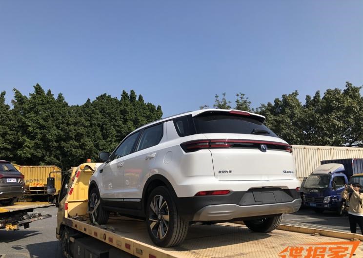  比亚迪,比亚迪V3,比亚迪e6,比亚迪e3,比亚迪D1,元新能源,比亚迪e9,宋MAX新能源,元Pro,比亚迪e2,驱逐舰05,海鸥,护卫舰07,海豹,元PLUS,海豚,唐新能源,宋Pro新能源,汉,宋PLUS新能源,秦PLUS新能源,长安,奔奔E-Star, 长安CS75PLUS 智电iDD,悦翔,长安UNI-K 智电iDD,锐程CC,览拓者,锐程PLUS,长安UNI-V 智电iDD,长安Lumin,长安CS75,长安UNI-K,长安CS95,长安CS15,长安CS35PLUS,长安CS55PLUS,长安UNI-T,逸动,逸达,长安CS75PLUS,长安UNI-V