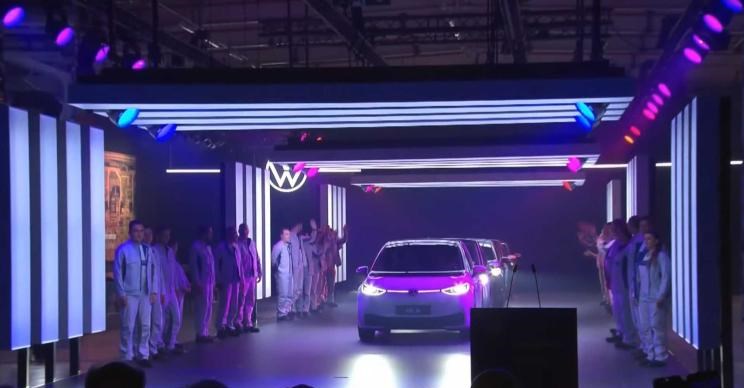  奥迪,奥迪A6L,奥迪Q5L,奥迪A4L,奥迪A5,奥迪Q3,奥迪A6,奥迪A8,奥迪A3,奥迪Q6,奥迪A7L,奥迪Q7,奥迪Q3 Sportback,奥迪R8,奥迪S4,奥迪A4(进口),奥迪Q8,奥迪A6L 插电混动,奥迪RS 7,奥迪Q2L,奥迪A7,大众,途岳,途观L,宝来,迈腾,帕萨特,速腾,途铠,探歌,途锐,探影,Polo,探岳,高尔夫,一汽-大众CC,途昂,揽巡,桑塔纳,凌渡,揽境,朗逸